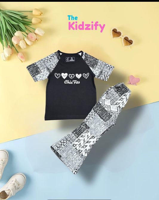 Black Reglan Heart OutFit